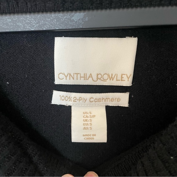 Cynthia Rowley 100% Cashmere Black On/Off Shoulder Sweater Size Small - Picture 2 of 5